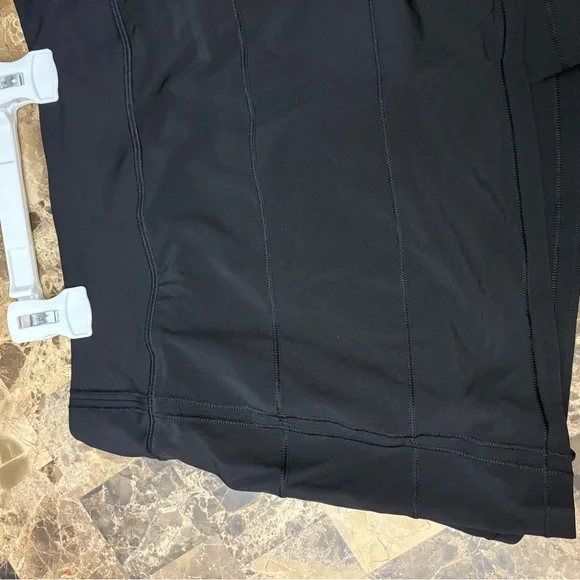 Lululemon activewear Pace rival mid-rise skirt / short size 8 - Picture 7 of 11